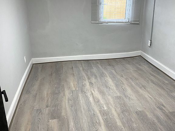 2nd image of 837 N Fulton Ave APT 1