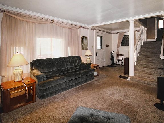 4th image of 408 Knox St #1