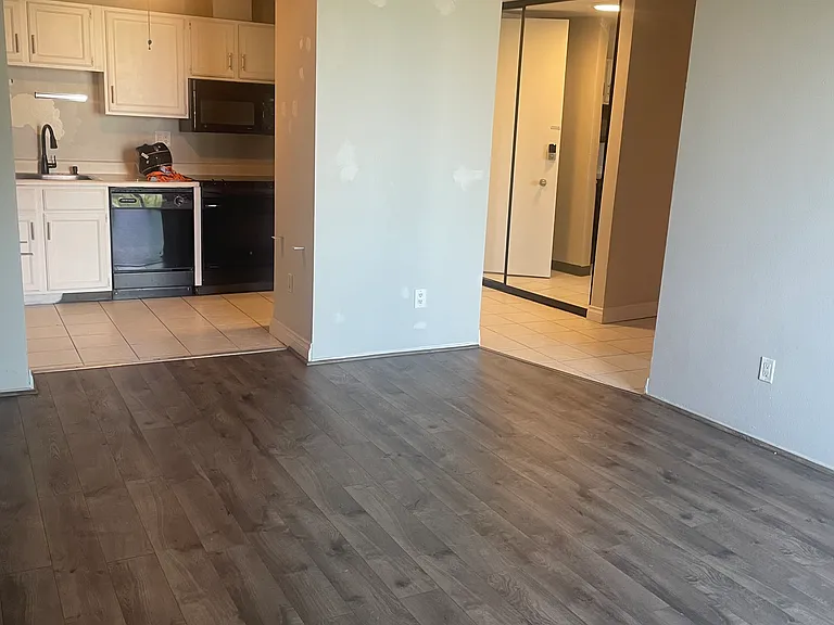 3050 Rue Dorleans #200 — Photo 3