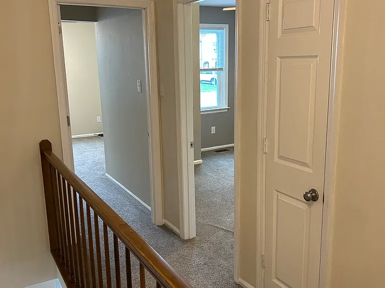 5429 Jenmatt Dr — Photo 9