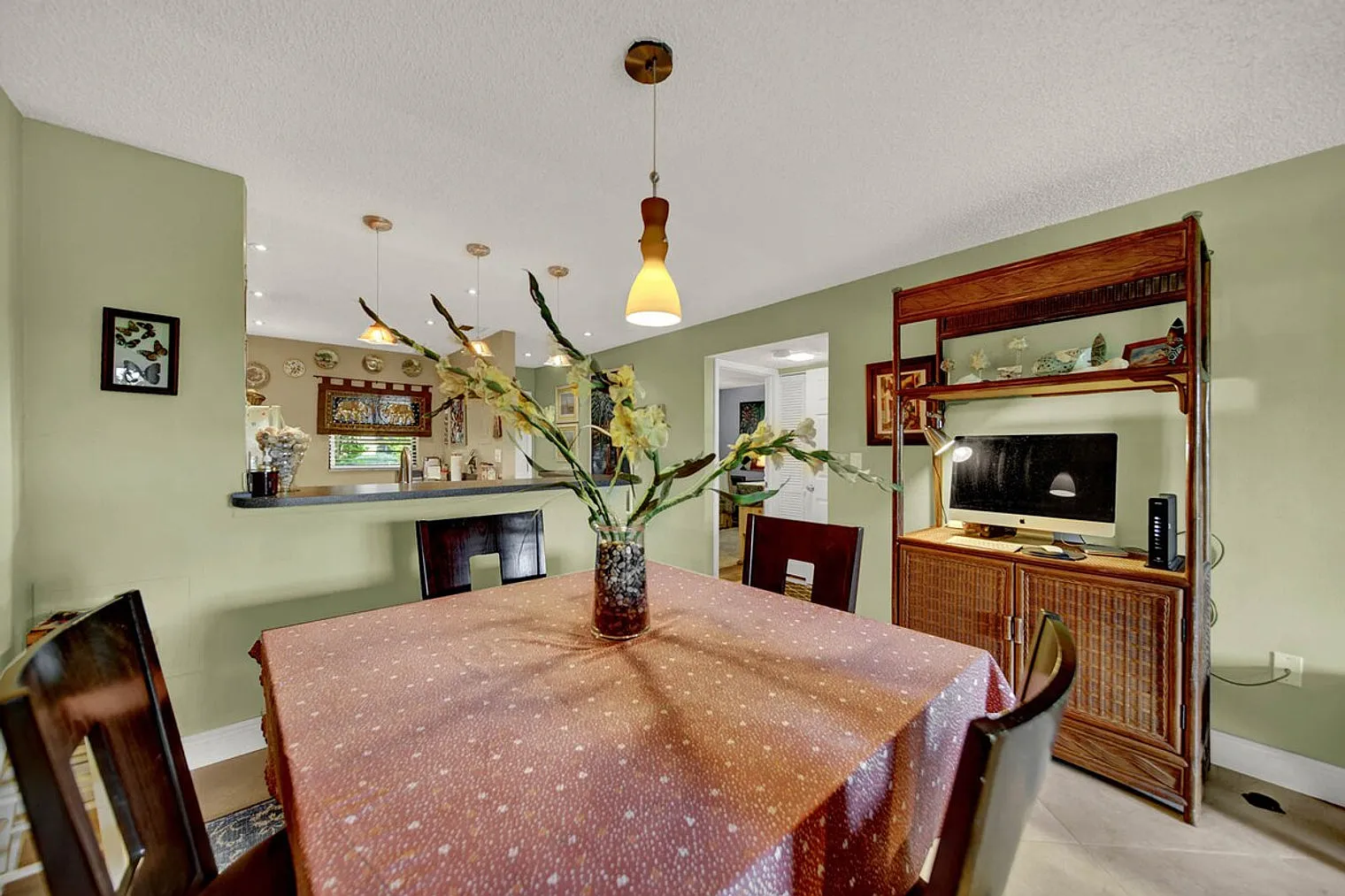 2 bed, 2.0 bath, $3,738 — Photo 4
