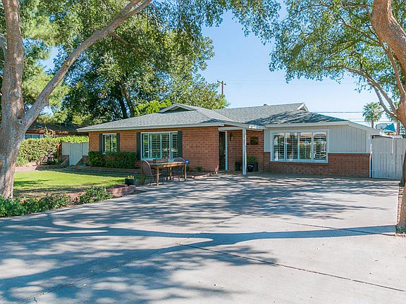 2nd image of 1915 E Palo Verde Dr