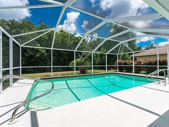 3rd image of 1126 S Cypress Point Dr
