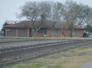 5304 County Road 515, Skidmore, TX 78389