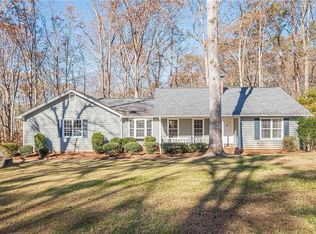 4542 Holiday Heights Dr, Oakwood, GA 30566