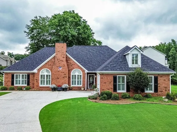 2012 Wyncliff Ct, Buford, GA 30519