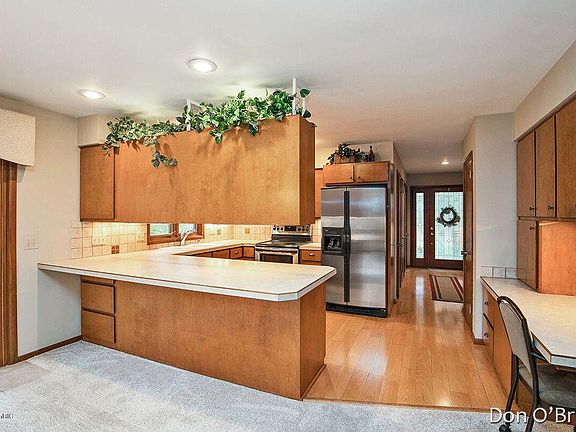4th image of 3508 Bird Ave NE