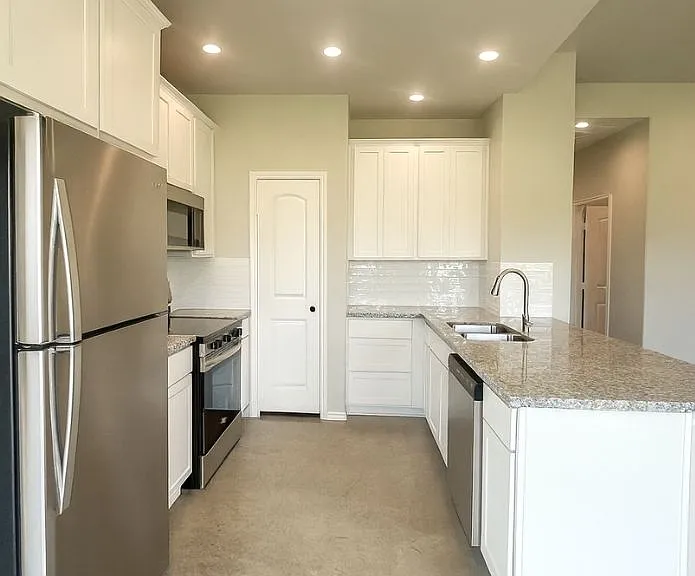 6 Greenway Dr — Photo 9
