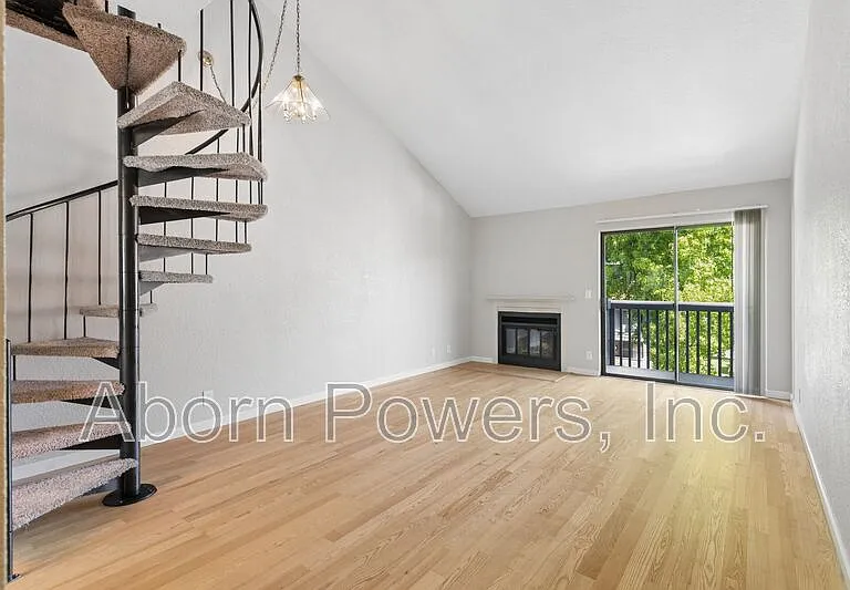 3180 Country Club Dr #3B — Photo 1