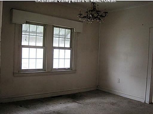 2nd image of 717 Washington St W