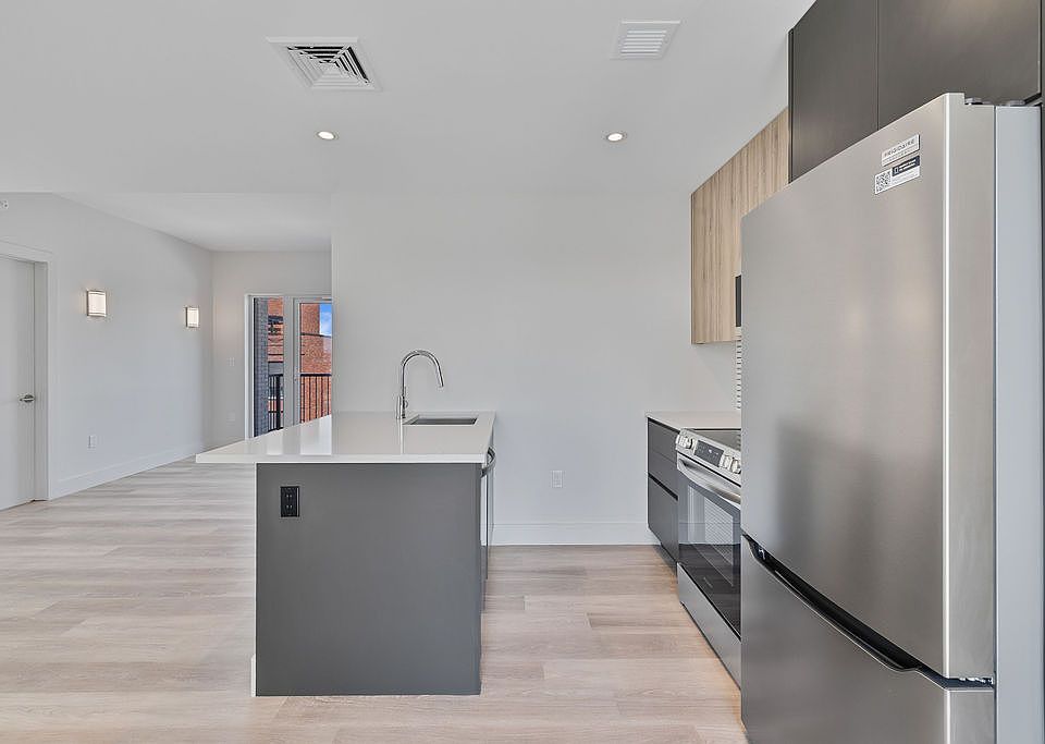 1st image of 2605 Snyder Ave #6A