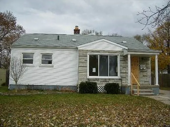 23070 Rosewood Ave, Oak Park, MI 48237