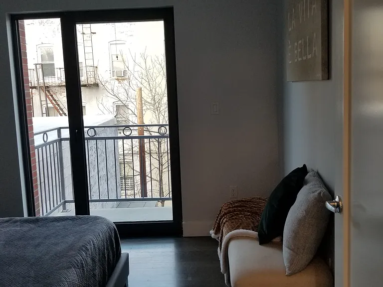 25-40 31st St #5C — Photo 9