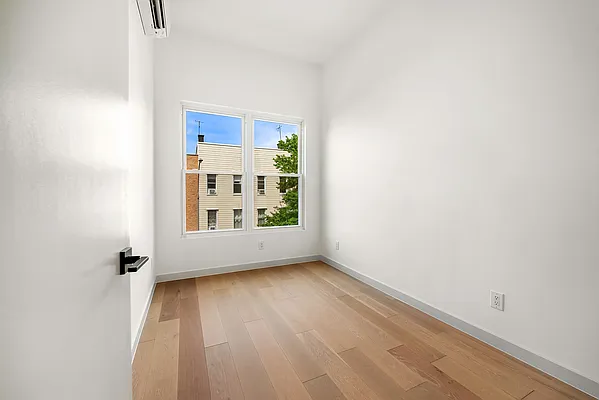 Rented by Corcoran | media 14