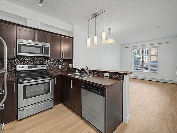 2nd image of 2584 Anderson Way SW #123