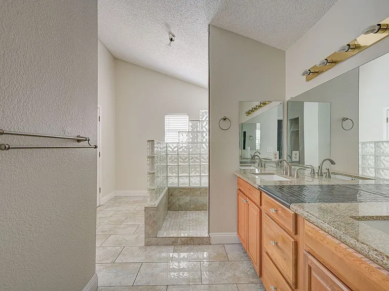2616 Camphor Tree St — Photo 48