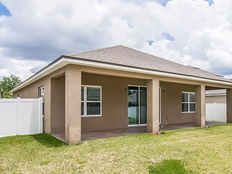 819 Celebration Ln — Photo 15