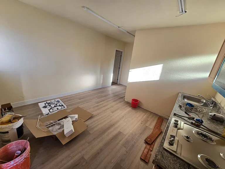 1175 Cypress Ave #B — Photo 8