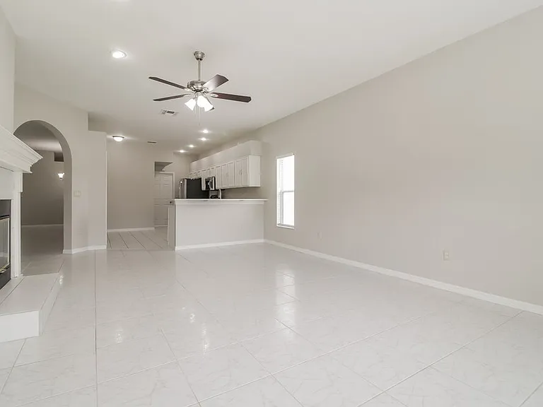 131 Harwood Cir — Photo 8