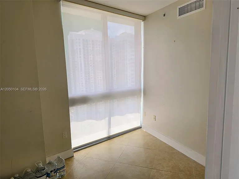 350 S Miami Ave #3201 — Photo 9