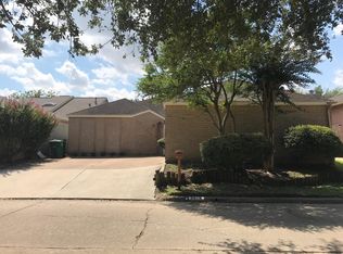 9619 Tarragon Ln, Houston, TX 77036