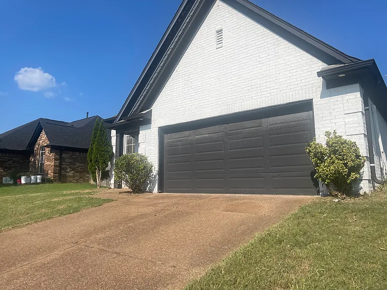 1504 Pemberton Ln — Photo 6
