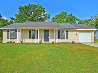 102 Underbrush Ct, Moncks Corner, SC 29461