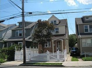 137 31 249 St, Rosedale, NY 11422