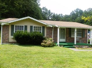 331 Woodbridge Rd, Oak Hill, WV 25901