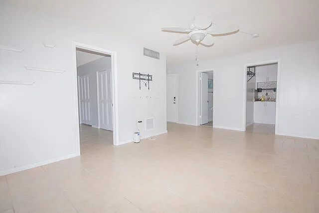 301 Croton Ave #303 — Photo 10