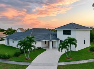 7033 San Sebastian Cir, Boca Raton, FL 33433