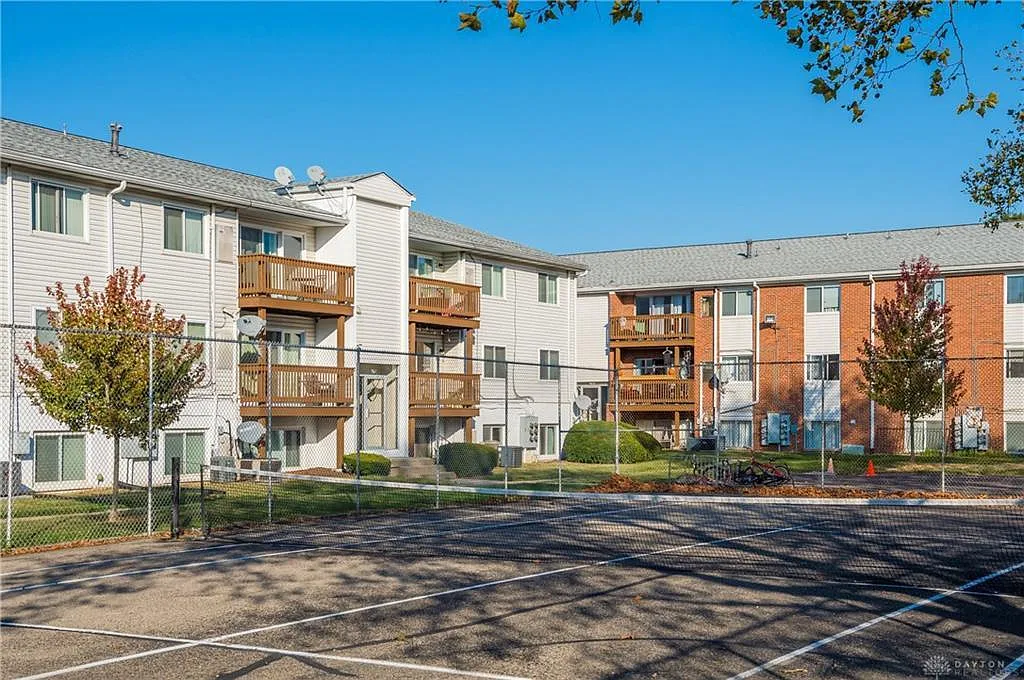2 bed, 827 sqft, $1,150 — Photo 3