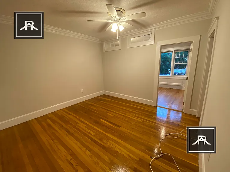24 Chiswick Rd #8 — Photo 15