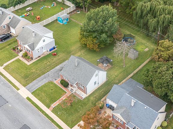 2nd image of 109 Gerald Ave