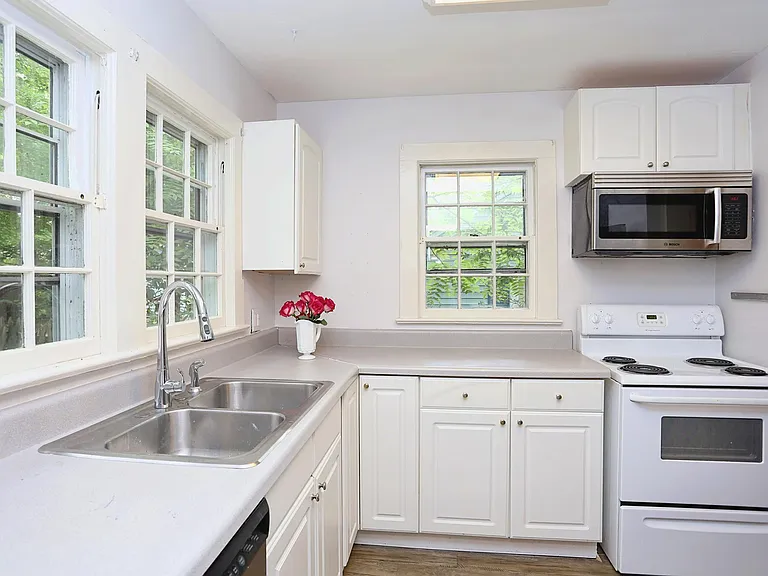 502 Pritchard Ave — Photo 11