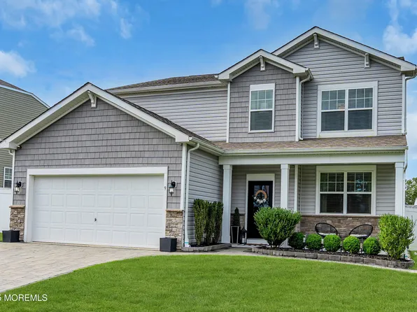 9 Cape Cod Avenue, Barnegat, NJ 08005