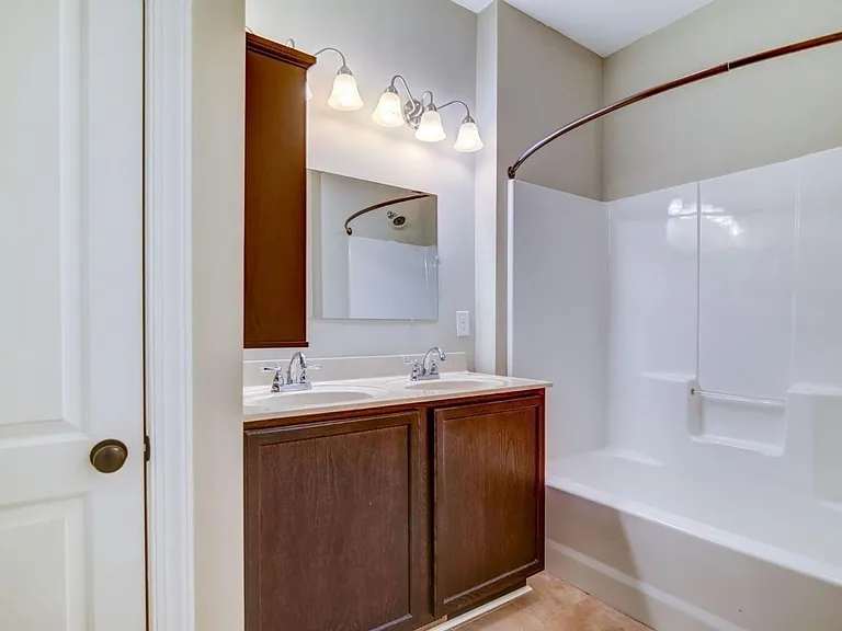 1196 Crest Ridge Dr — Photo 7