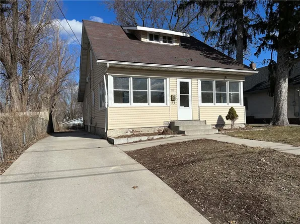 816 E Sheridan Ave, Des Moines, IA 50316
