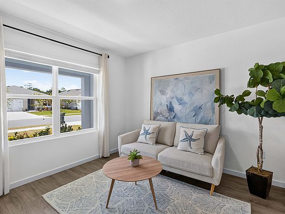 4th image of 1037 Champion Ridge Dr