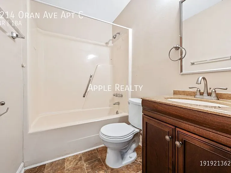 4214 Oran Ave #C — Photo 11
