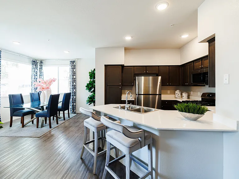 THE GALLERY APARTMENT HOMES — Photo 13