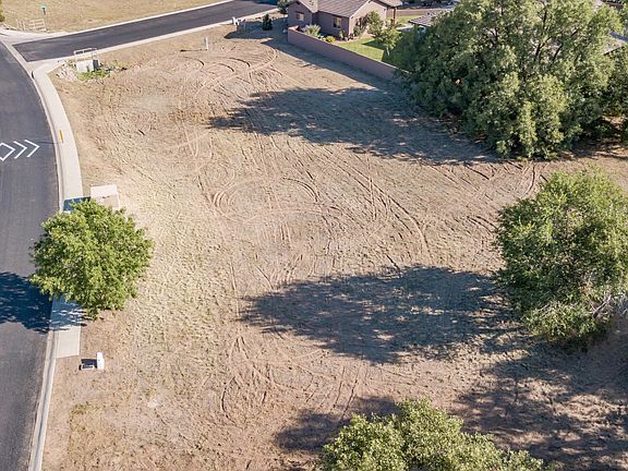 5th image of 3265 Clearwater Dr