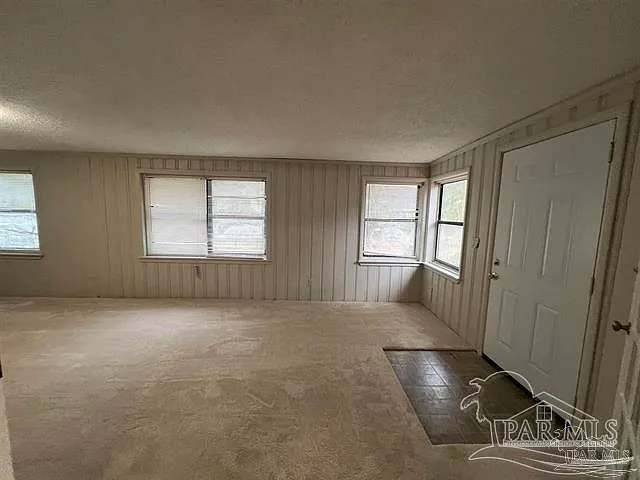 5733 Orange St — Photo 8
