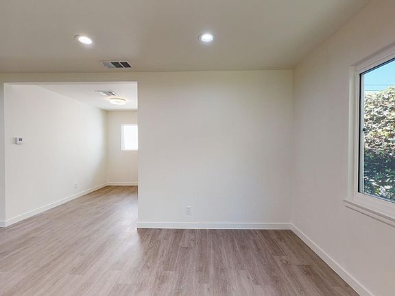 4th image of 1515 N Altadena Dr #1519
