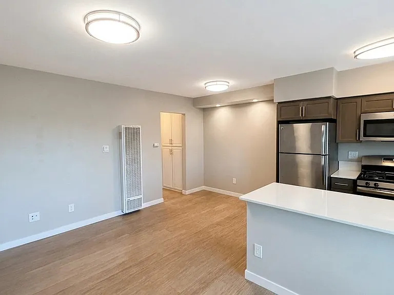 4657 Felton — Photo 1