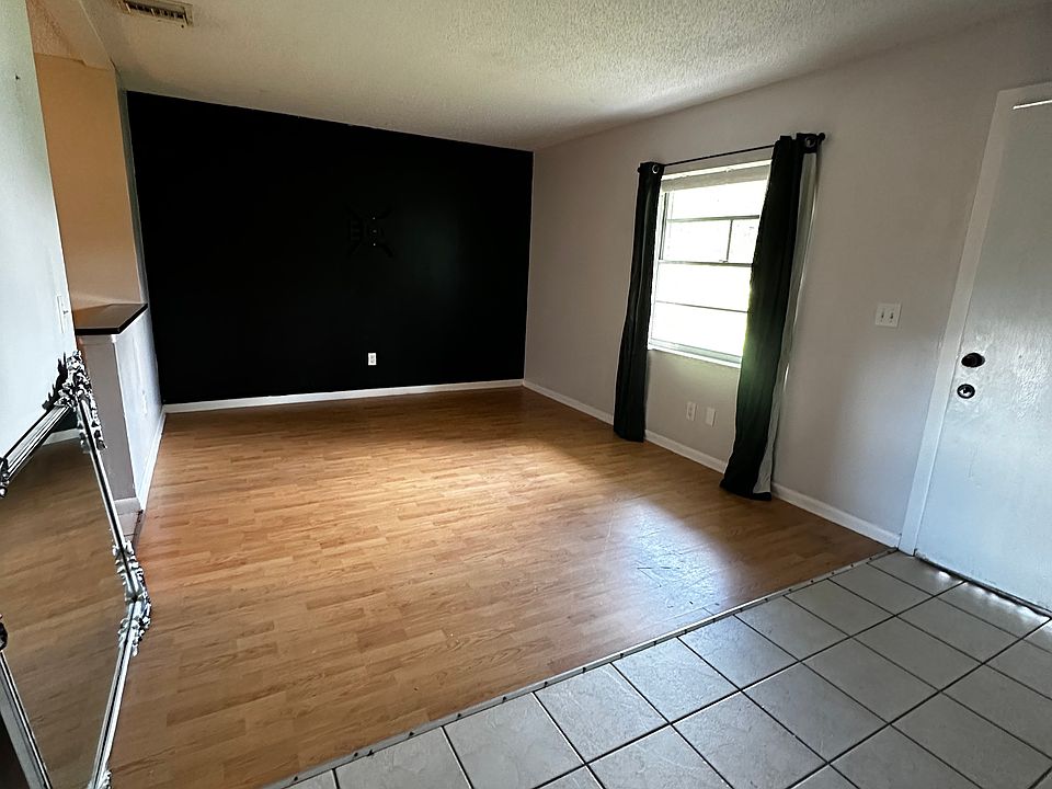 1st image of 1836 18th Ave #1