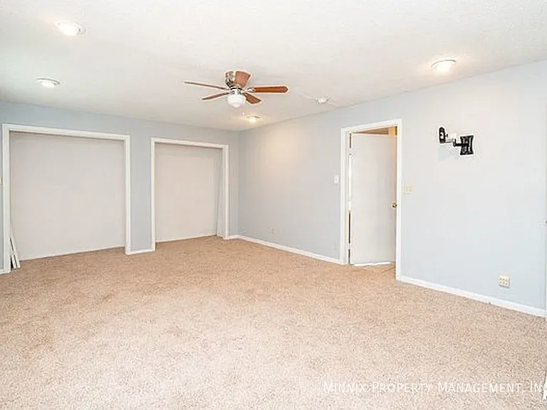 2905 Ventura Ave — Photo 10