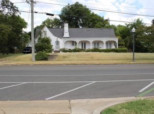 807 University Dr, Starkville, MS 39759