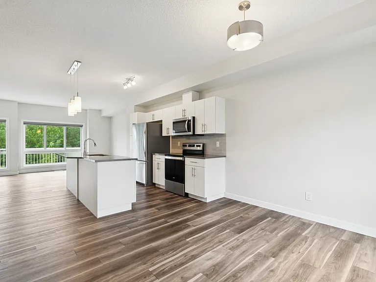 979 Crystallina Nera Way NW — Photo 7