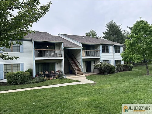 48 Crabapple Ln #238 Photo 1